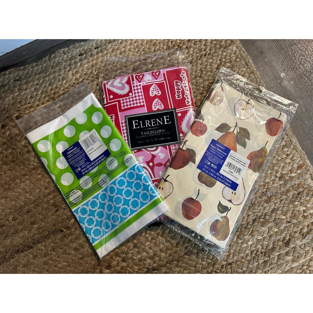 Lot Of Three Tablecloths Apples Paper‎ Vinyl Valentines Day Plastic Polka Dots